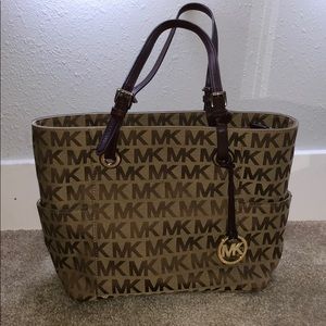 Michael Kors Tote!